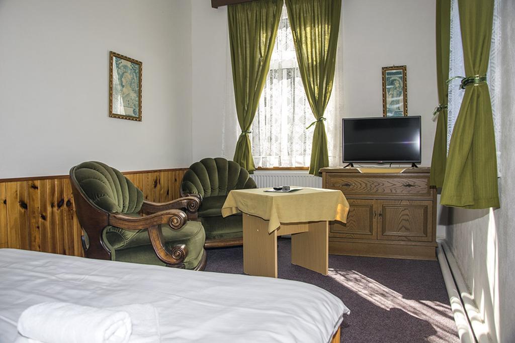 Hotel Garni Belveder ฮเรนสโก ภายนอก รูปภาพ
