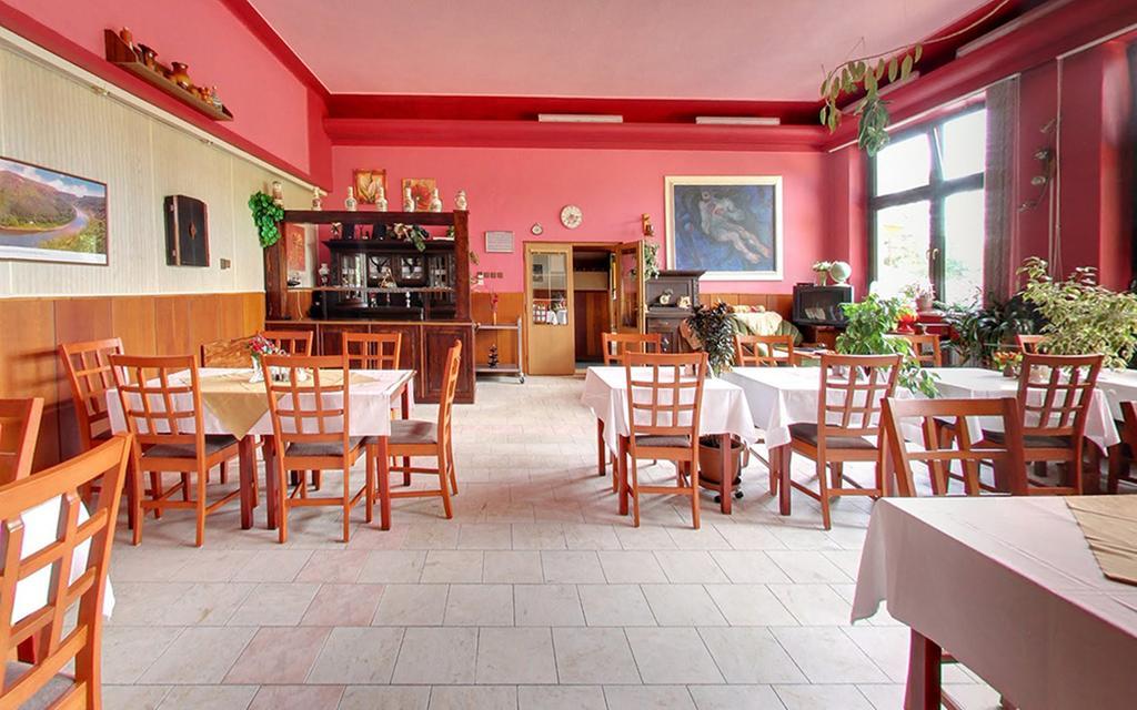Hotel Garni Belveder ฮเรนสโก ภายนอก รูปภาพ