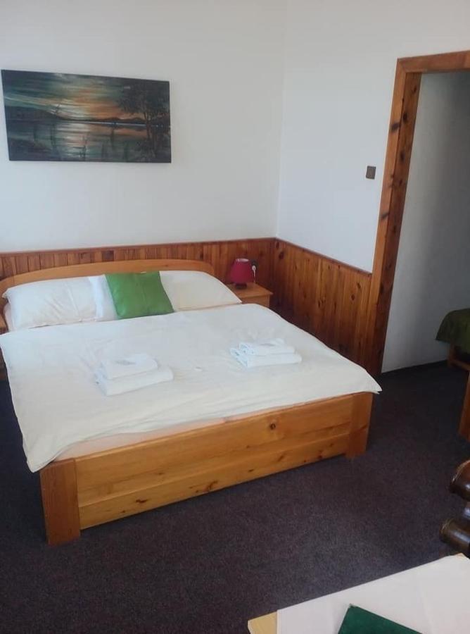 Hotel Garni Belveder ฮเรนสโก ภายนอก รูปภาพ