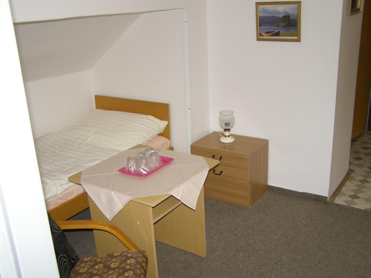 Hotel Garni Belveder ฮเรนสโก ภายนอก รูปภาพ