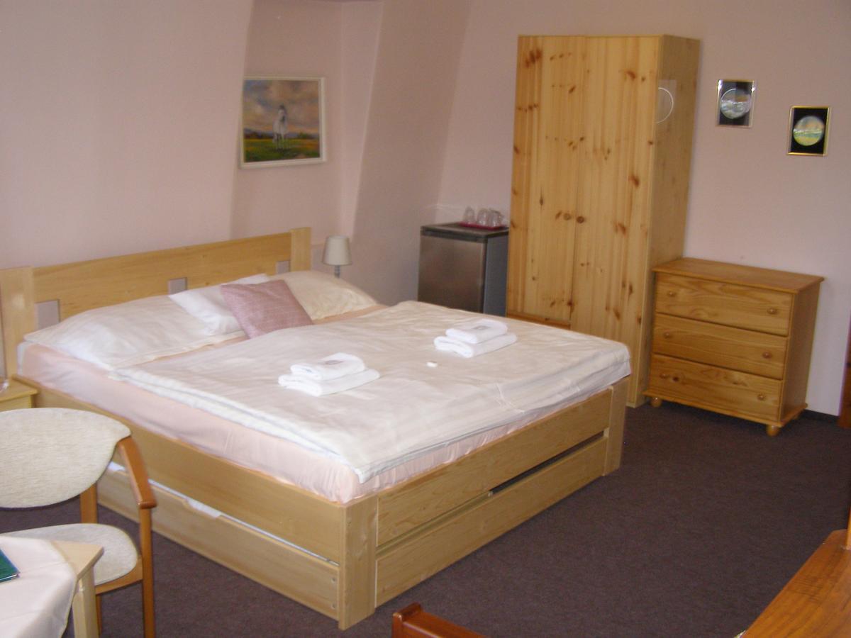 Hotel Garni Belveder ฮเรนสโก ภายนอก รูปภาพ
